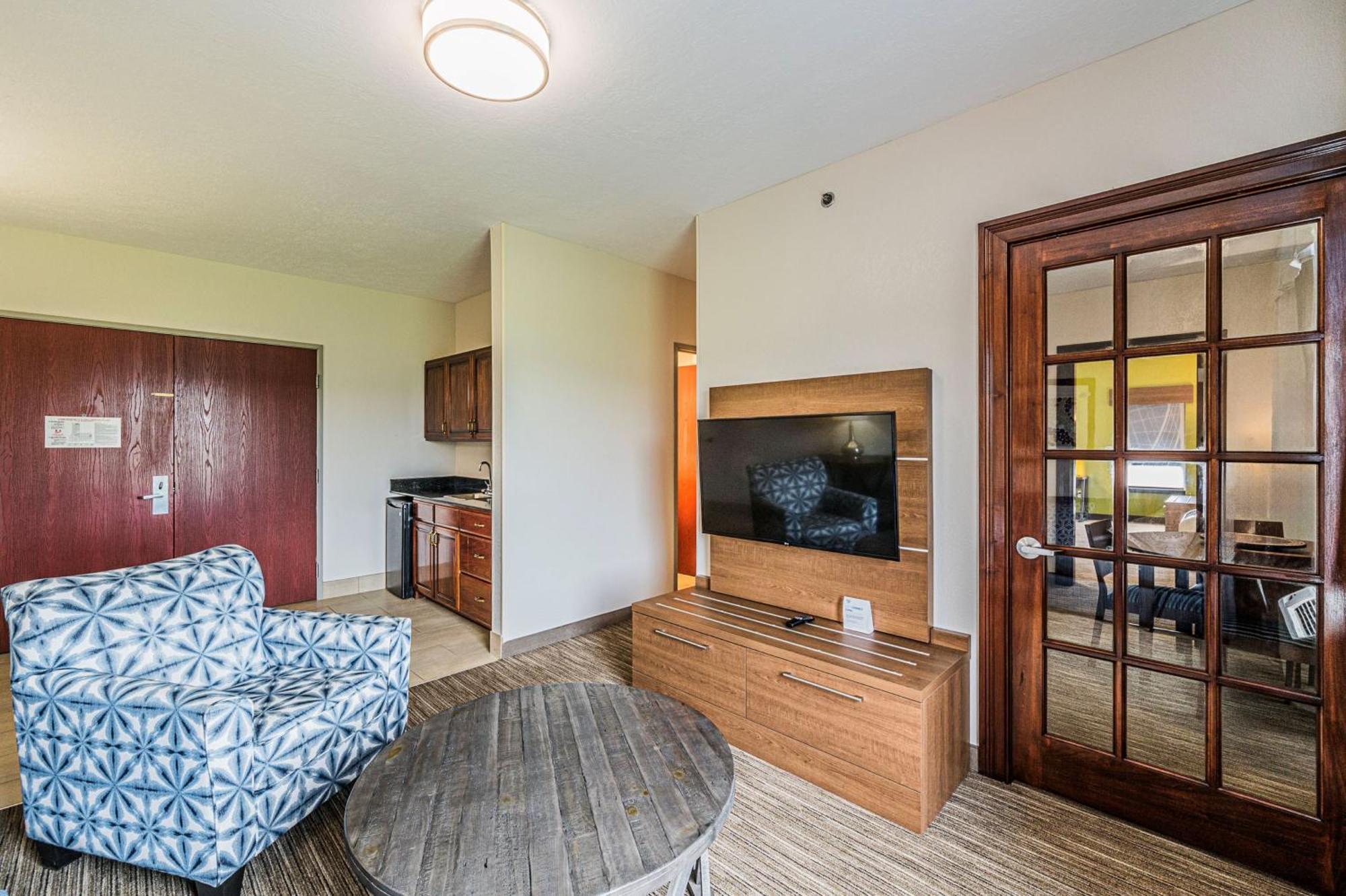 Holiday Inn Express Hotel & Suites Franklin By Ihg Exterior foto