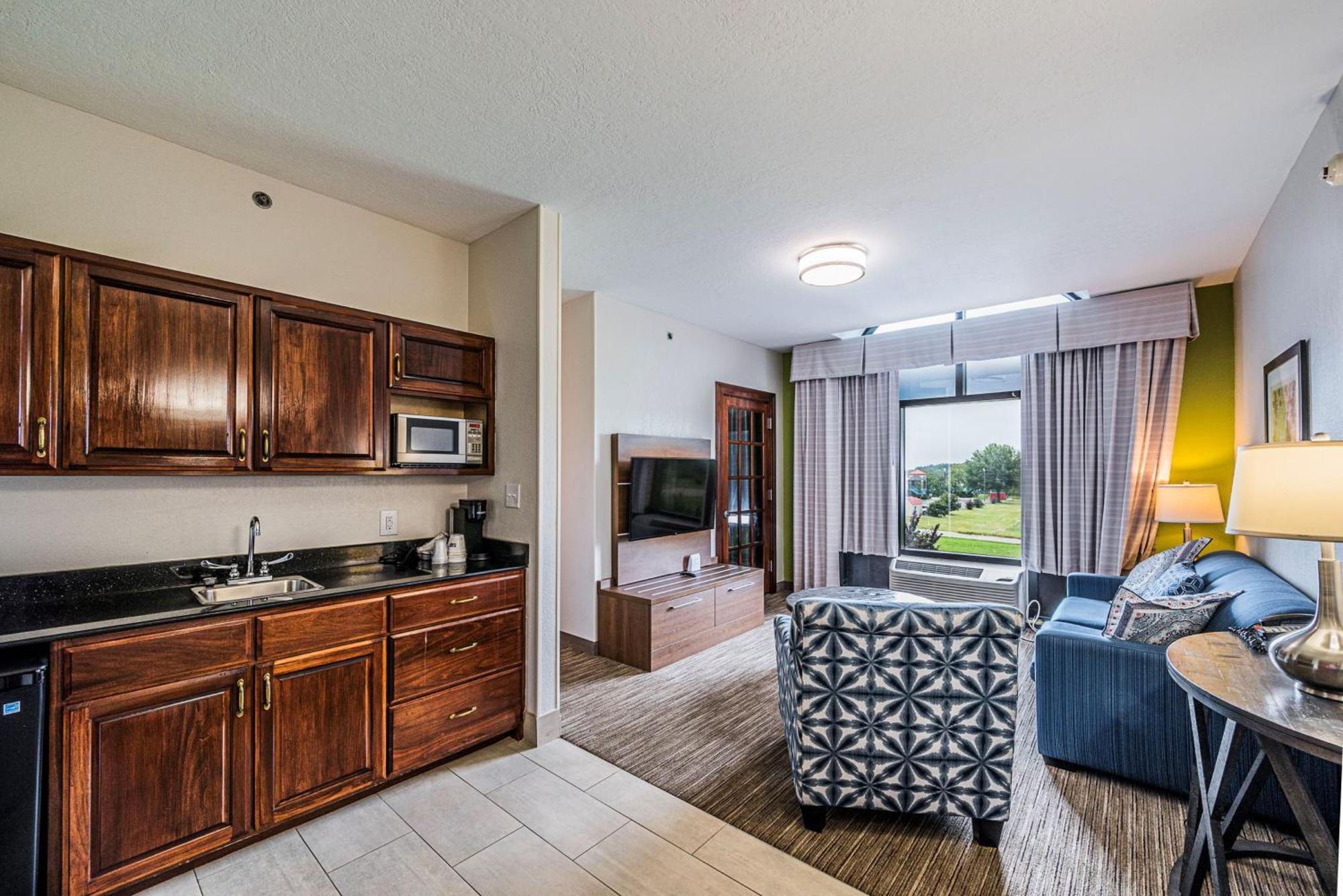 Holiday Inn Express Hotel & Suites Franklin By Ihg Exterior foto