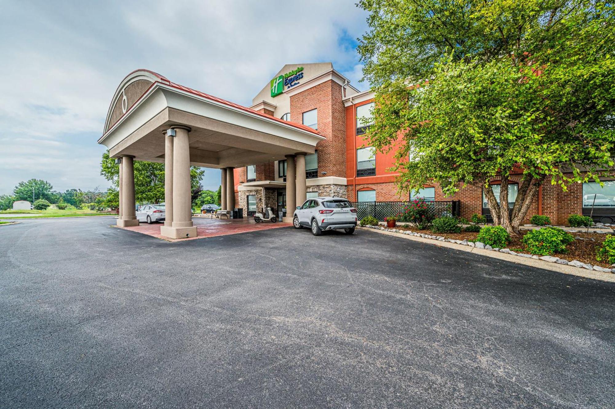 Holiday Inn Express Hotel & Suites Franklin By Ihg Exterior foto